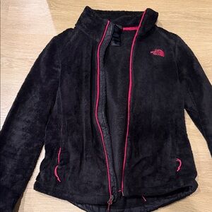 The North Face Women’s Black Fleece Jacket